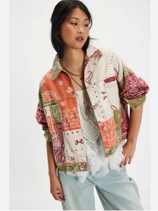 Free People We The Free Opal Swing Printed Denim Jacket. NWT bandanna print - Picture 3 of 3